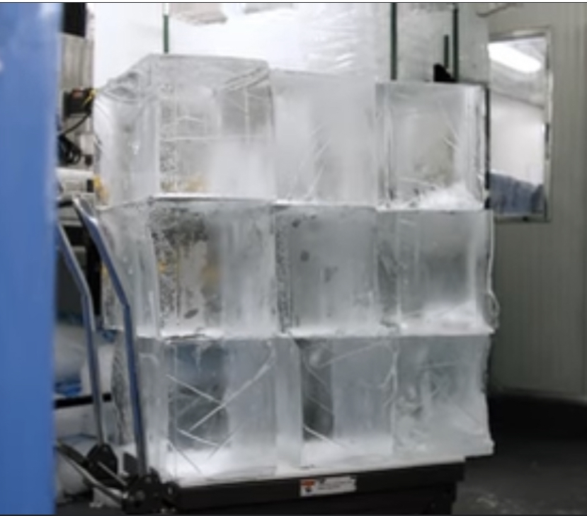 Crystal Clear Whole ICE BLOCK {DIM 40cm by 30cm by 30cm} Approx 36kg